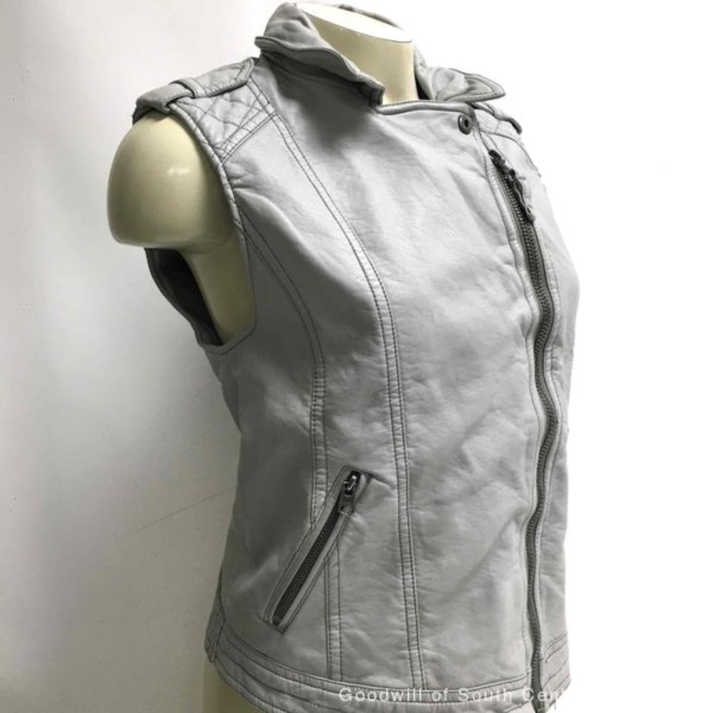 NWT $80 Sx S Abercrombie Grey Leather Vest